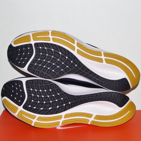 Nike Pegasus 38 Michigan Wolverines Running Shoes Mens 7.5 - Picture 6 of 6